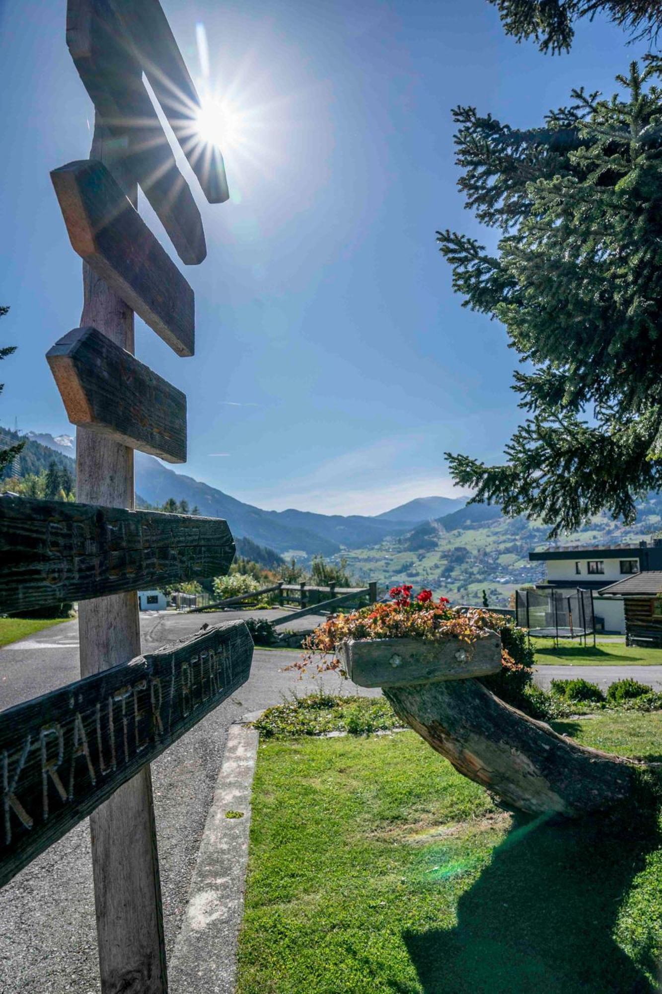 Ferienwohnungen Monja Und Dietmar Thoeni Arzl im Pitztal Exterior foto