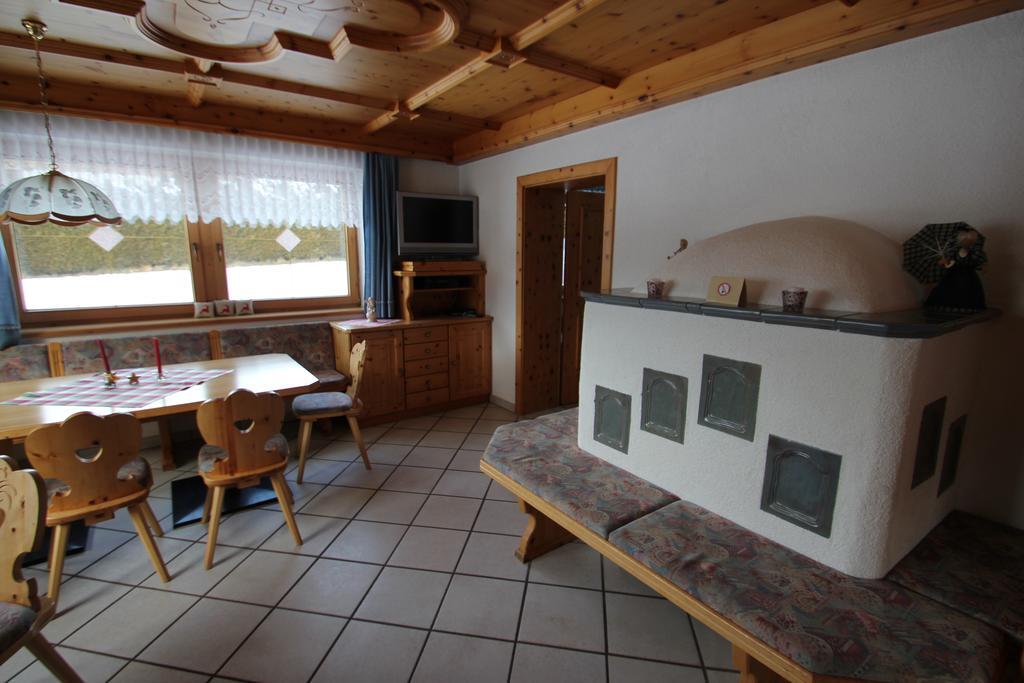 Ferienwohnungen Monja Und Dietmar Thoeni Arzl im Pitztal Exterior foto